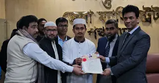 মনোনয়ন জমা দিলেন সারজিস; বললেন— ‘পেশিশক্তি-কালো টাকার নির্বাচন চাই না’